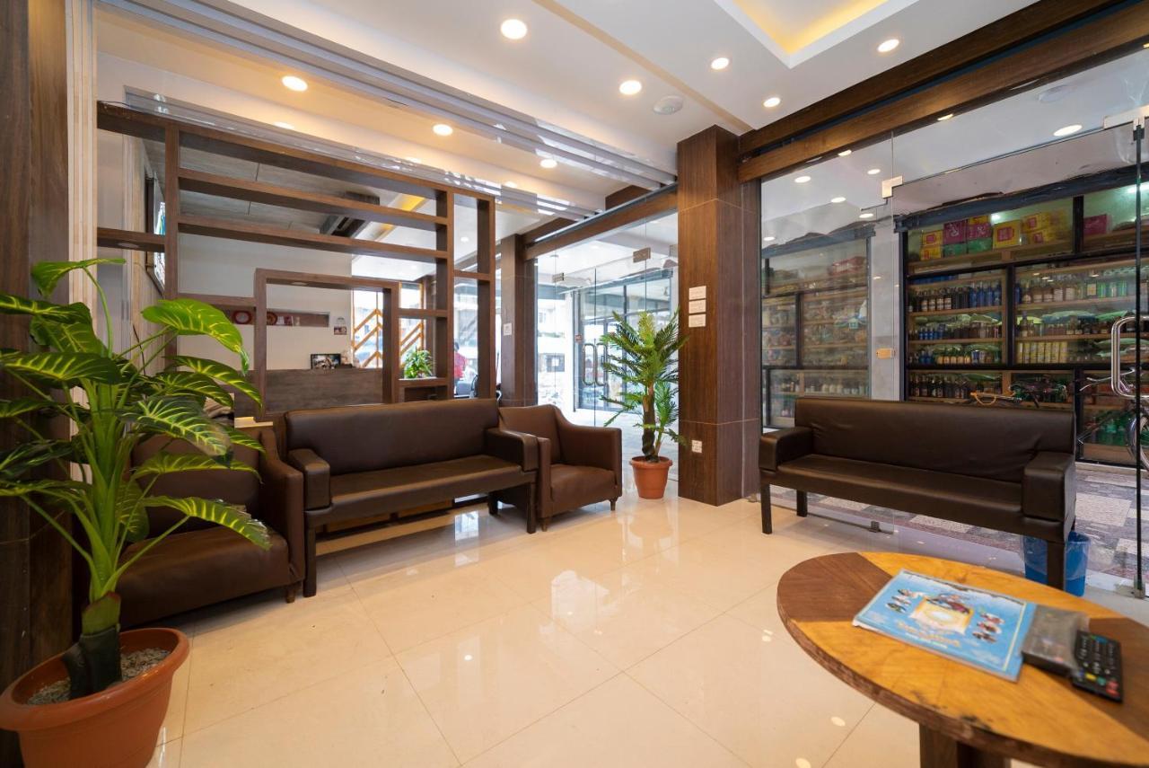 Oyo 318 Hotel Pancha Buddha Kathmandu Buitenkant foto